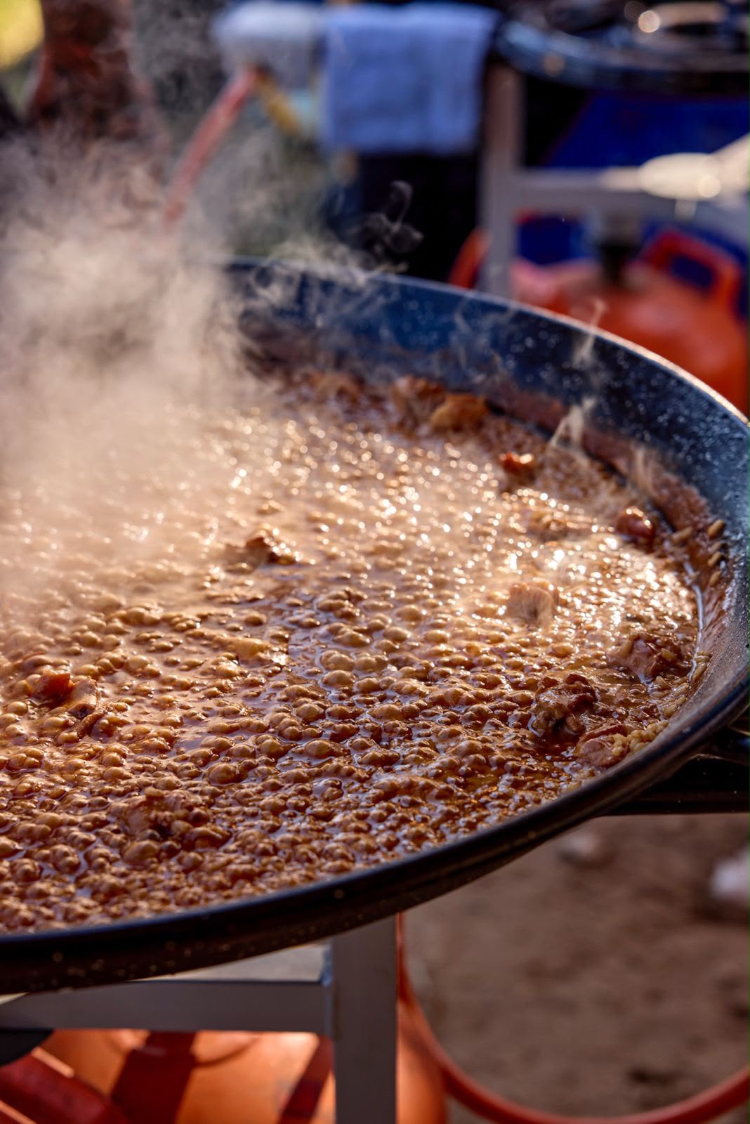 La mesa corrida entre cocineros